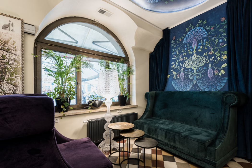 Ester Hotel 6/37