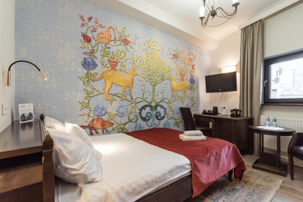 Ester Hotel 17/37