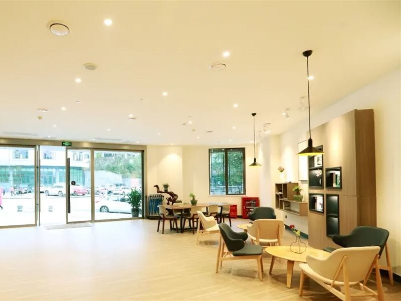 Hanting Hotel (Wansheng Old Street) 15/30