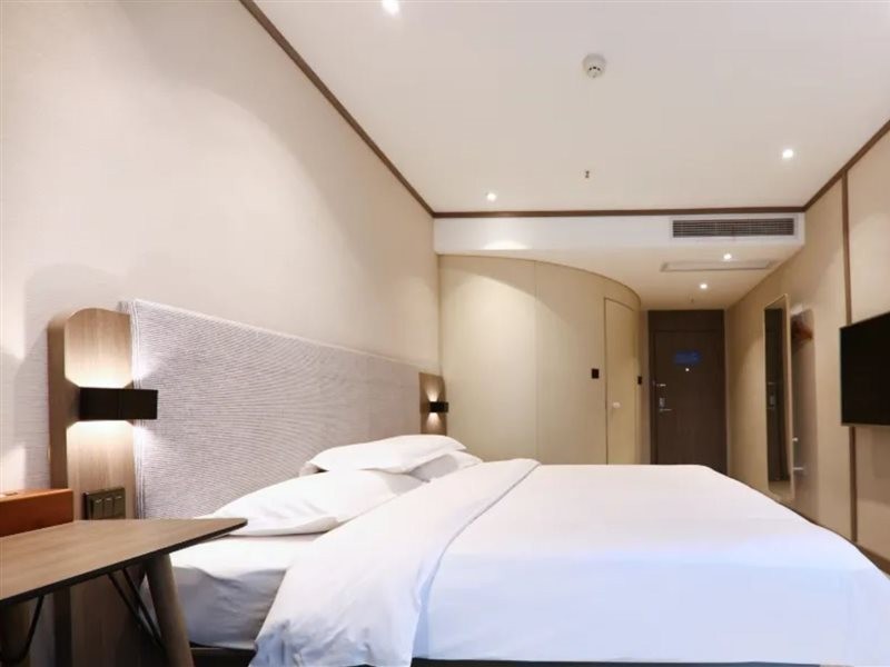 Hanting Tongliang New District Pedestrian Street Hotel 9/10