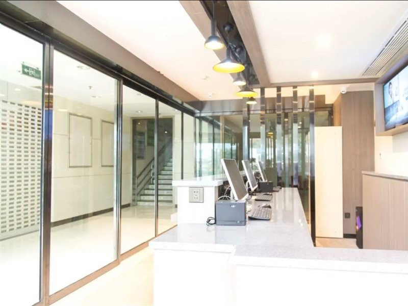 Hanting Hotel (Chongqing Lianglukou Children's Hospital) 20/36