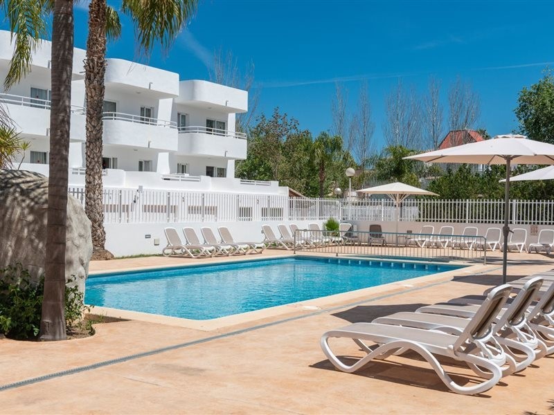 Olive Beach Apartments 23/62