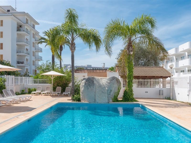 Olive Beach Apartments 31/62