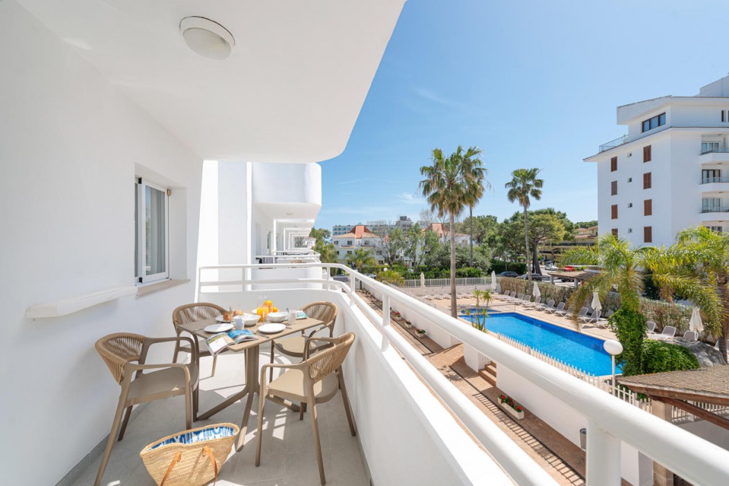 Olive Beach Apartments 16/62