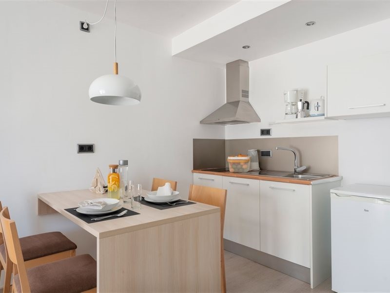 Olive Beach Apartments 44/62