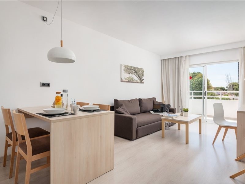 Olive Beach Apartments 49/62