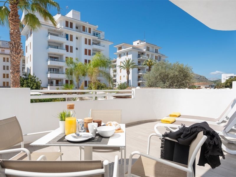 Olive Beach Apartments 37/62