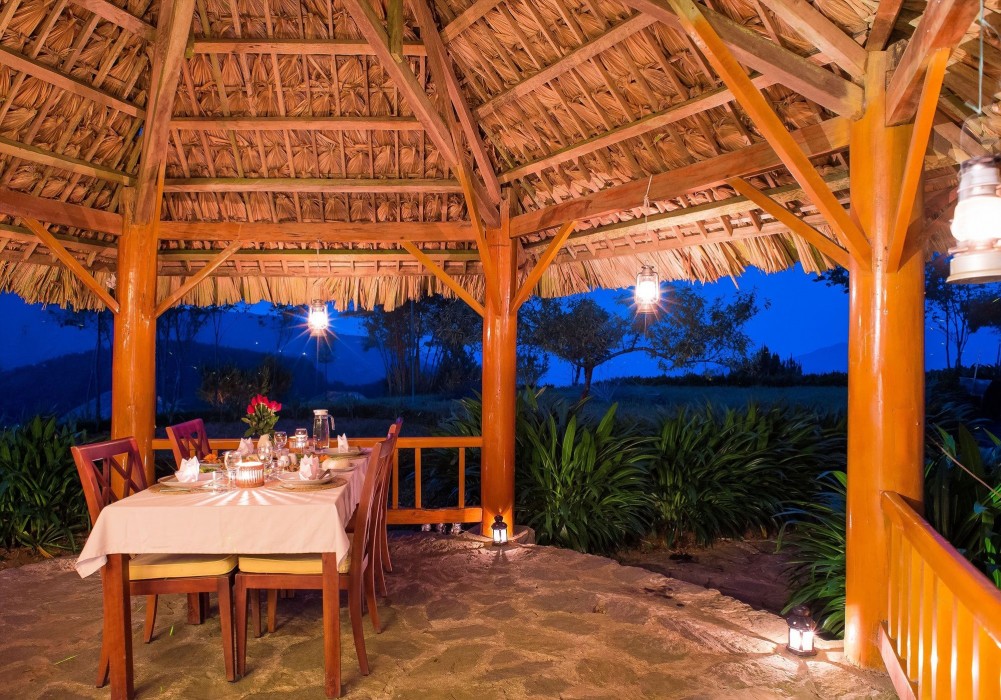 Topas Ecolodge Hotel 9/93