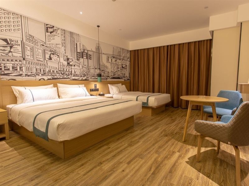 City Comfort Inn (Zhuji Xishi Theater Yongli Plaza) 18/30