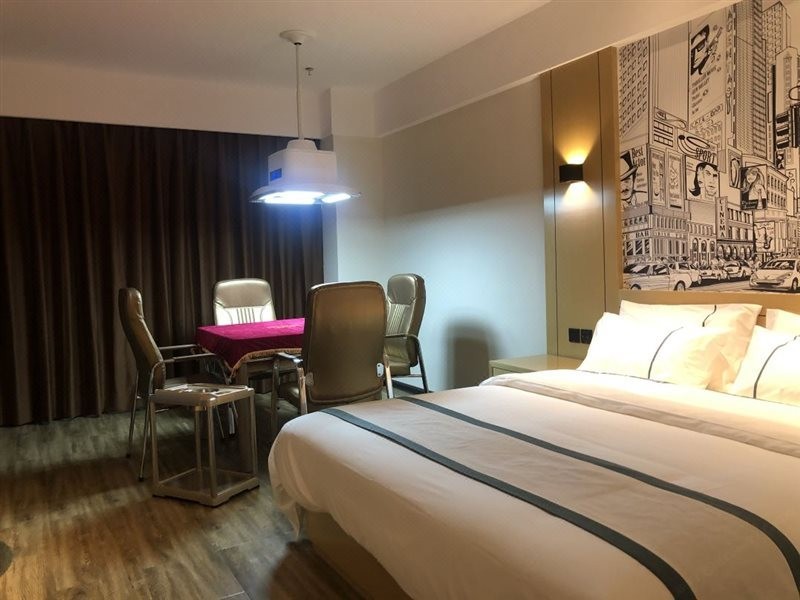 City convenient hotel (Hengyang railway station store) 14/29