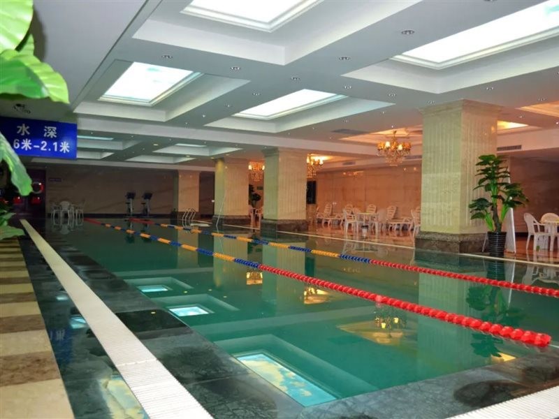 Luanzhou International Hotel 18/30