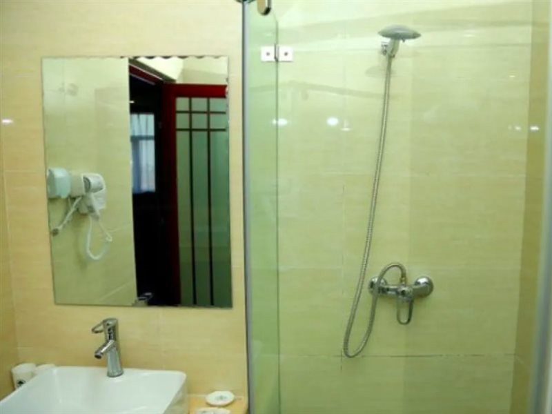 Green Hemei Business Hotel (Tianjin Binhai International Airport) 9/21