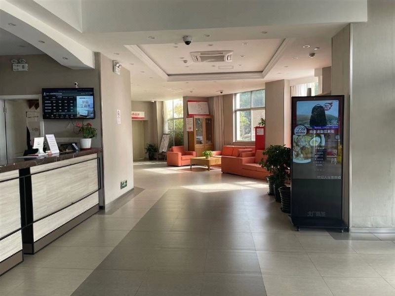 Home Inn (Shanghai Fengcheng Wahong Road) 4/4