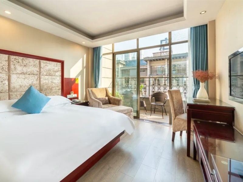 Wanzi Hotel 23/29