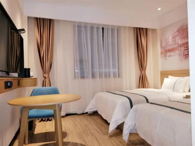 City Comfort Inn (Chenzhou You'a International Plaza) 18/36
