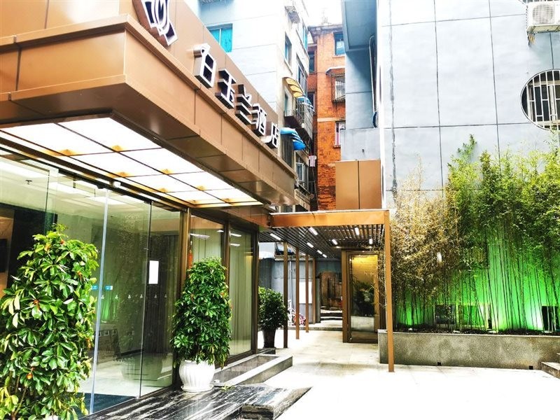 Magnotel guiyang fountain commercial center subway station hotel photo2