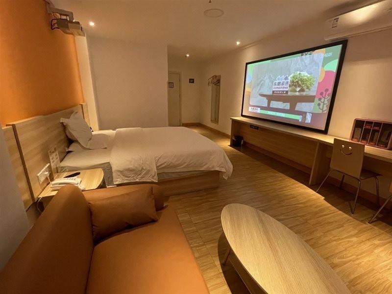 7 Days Inn (Zhuhai Haiquanwan Pingsha) 40/55