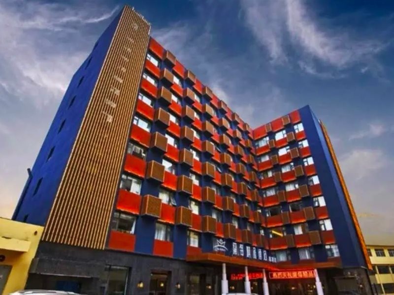 Lanmei Boutique Hotel (Dong Fang Hong Square) 8/17