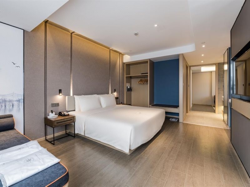 Atour Hotel (Xiangshan People's Square) 23/52