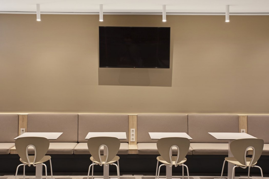 B&B HOTEL Porto Expo Aeroporto، Leca da Palmeira 21/33