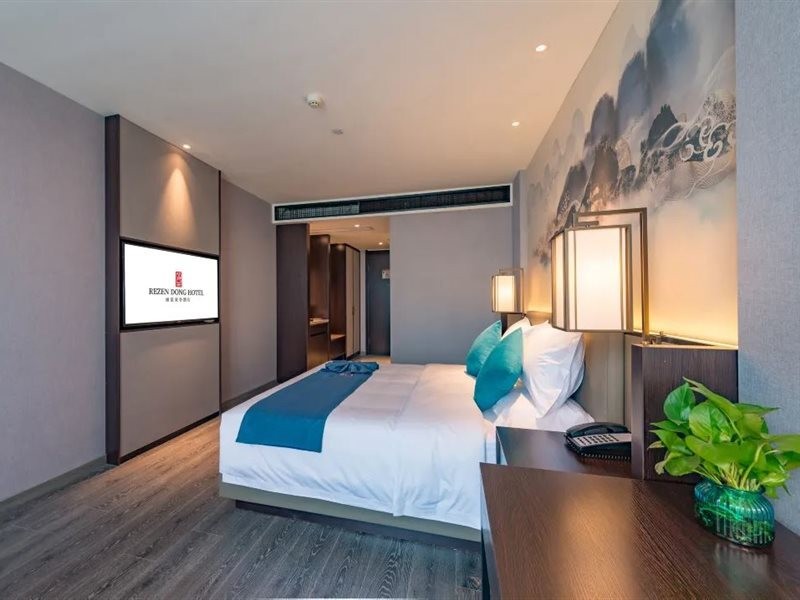 Rezen Dong Hotel (Hangzhou Jiubao Subway Station) 4/4