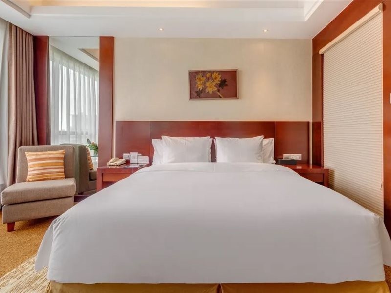 Rezen Hotel Fortune Jiaxing 14/22