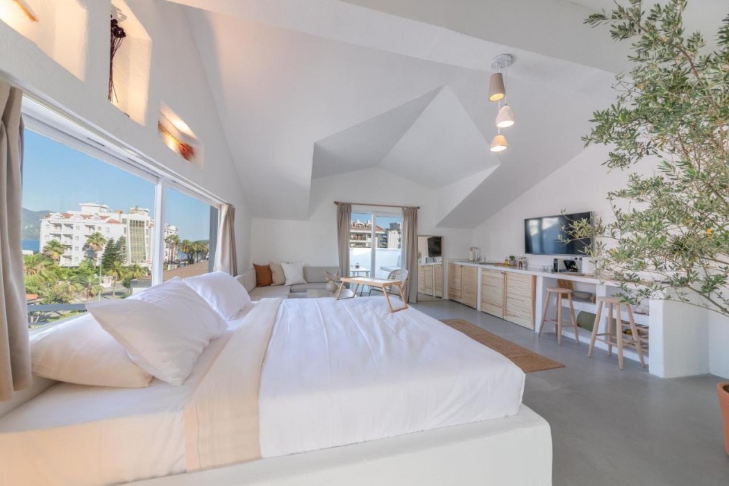 L Olive Homes 23/66