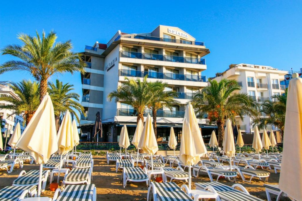 Aurasia Beach Hotel 10/69