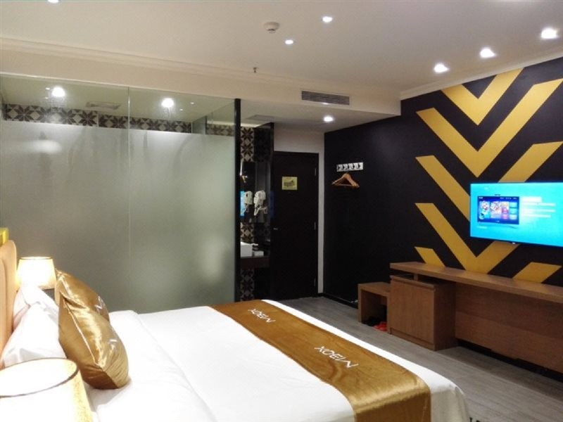 MBOX Boutique Hotel 10/13