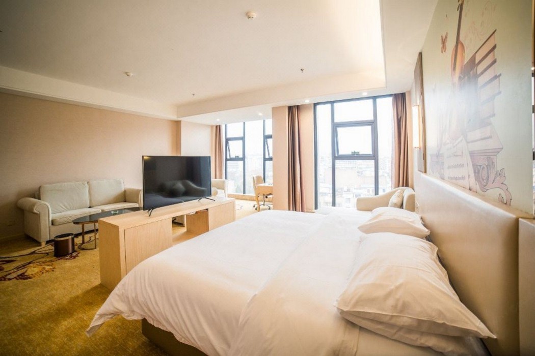 Vienna International Hotel(Dafang Branch) 23/43