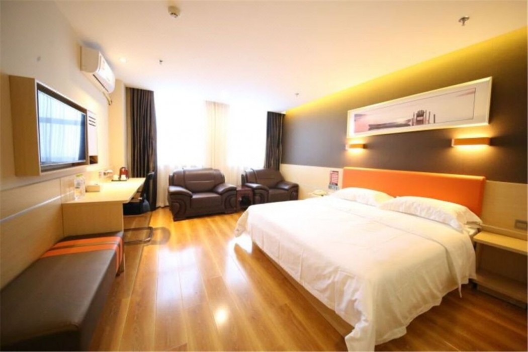 7 Days Premium (Pingyuan Xinhua Road) 24/31