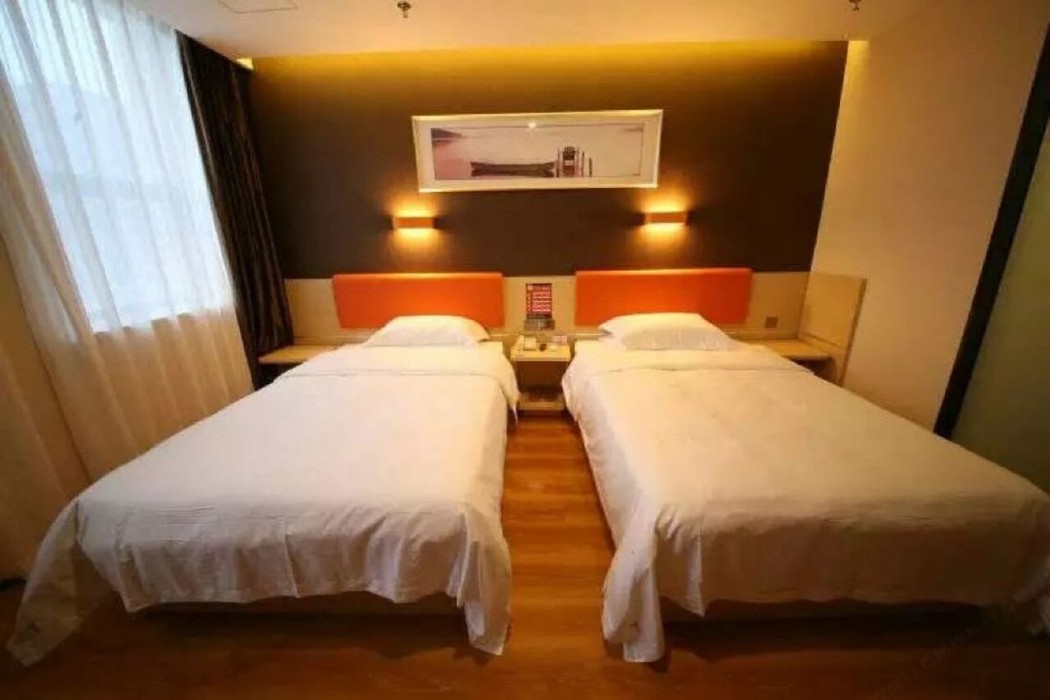 7 Days Premium (Pingyuan Xinhua Road) 26/31