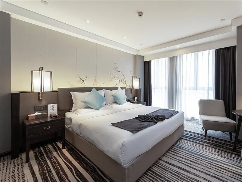 Rezen Dong Hotel (Chongqing Guanyinqiao) photo2