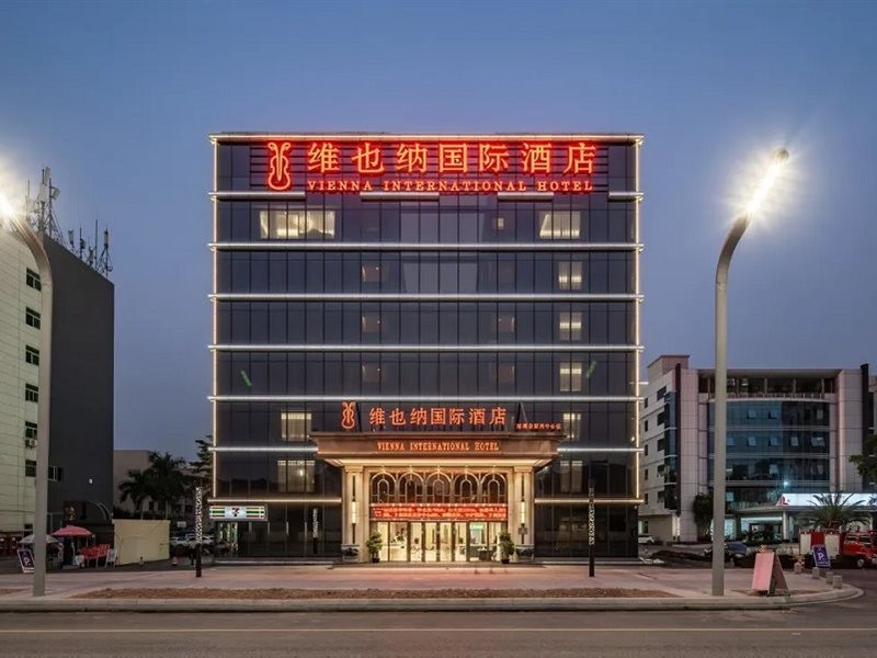 Vienna International Hotel (Shenzhen Huizhanwan Center) photo2