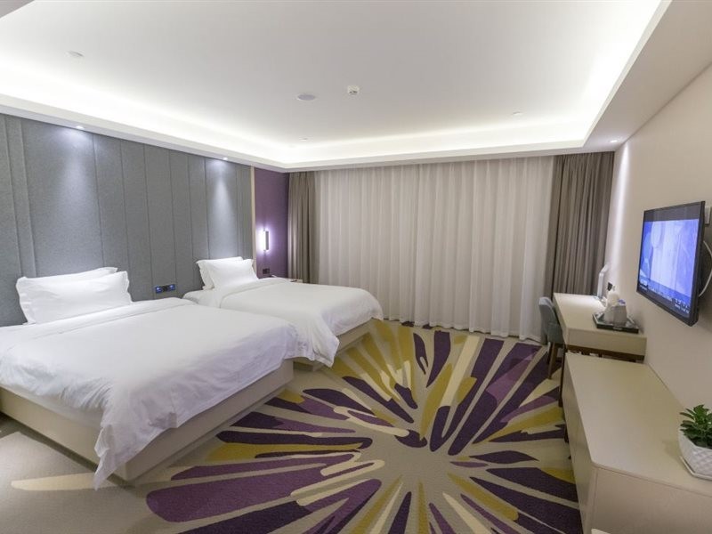 Lavande Hotel (Tianjin People's Hospital Metro Station) 32/55
