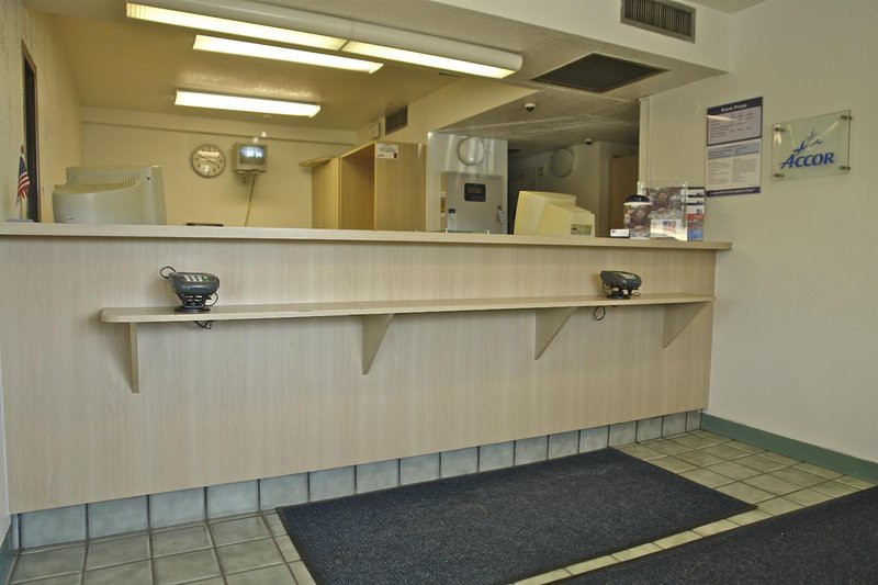 Motel6 Pittsburgh, PA - Crafton 7/50