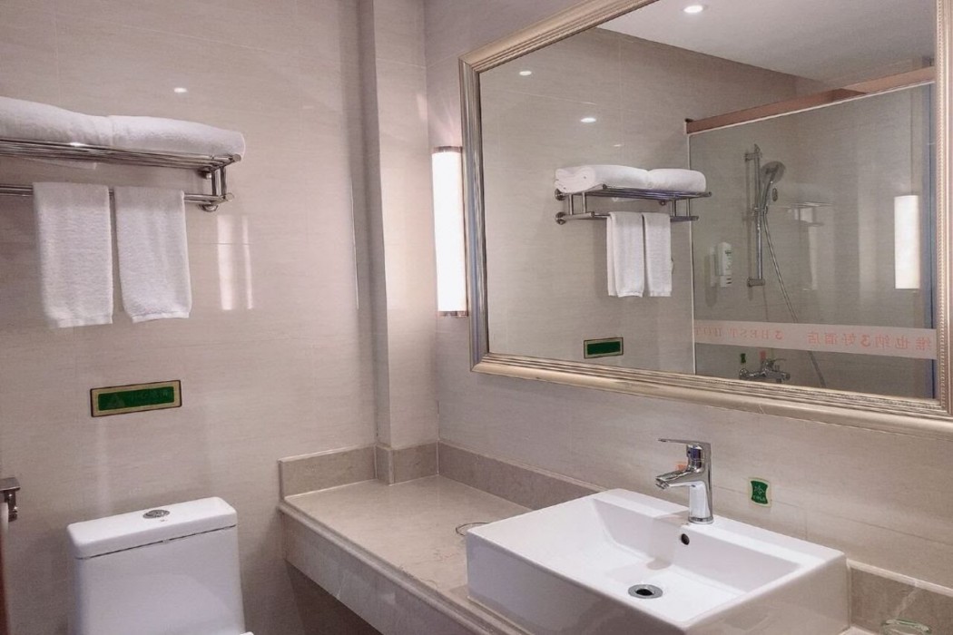 Vienna 3 Best Hotel (Guangzhou Jichang Road Wanda Plaza) 7/9