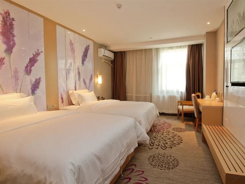 Lavande Hotel (Xi'an Weiyang Longshouyuan Metro Station) photo2