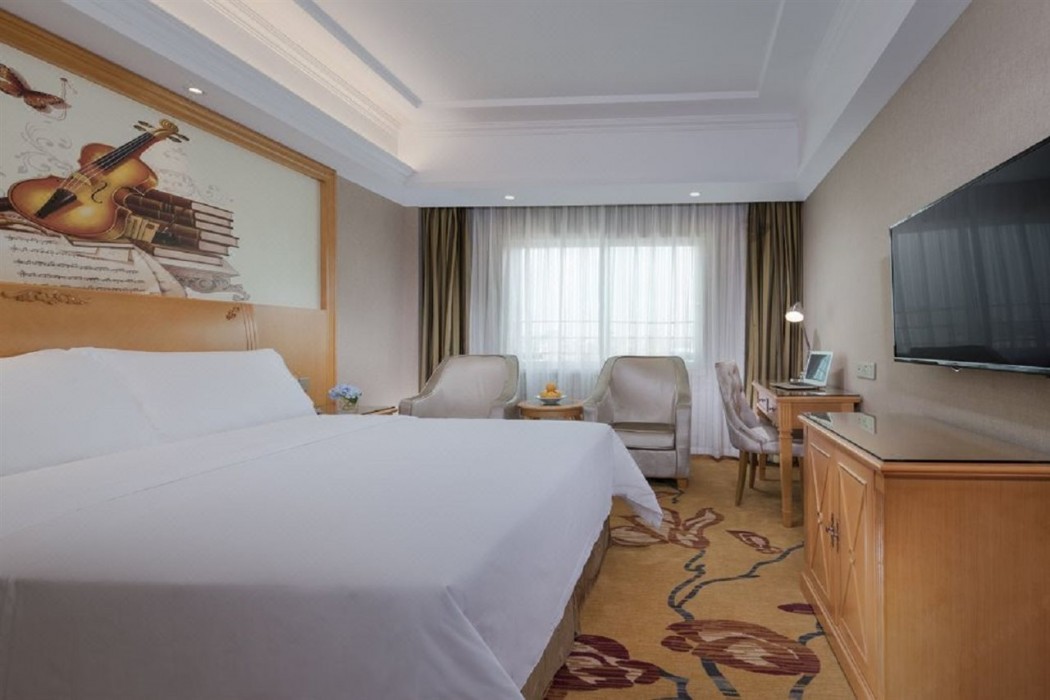 Vienna 3 Best Hotel (Guangzhou Xintang Shacun Metro Station) photo5