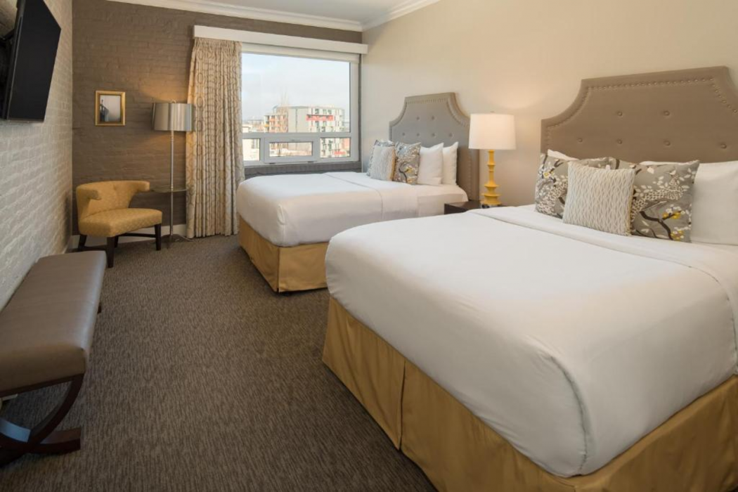 Mark Spencer Hotel 8/50