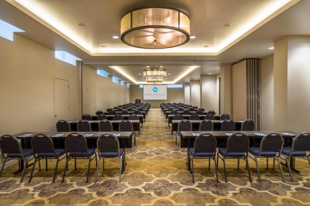 Mark Spencer Hotel 23/50