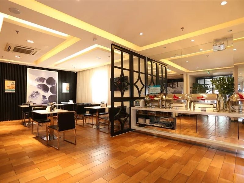 Jinjiang Inn (Tianjin Binhai New District Binhai High Speed Railway Station) 4/4