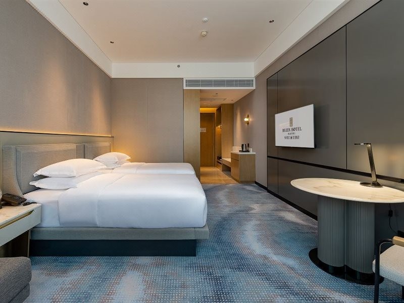 One City Rezen Hotel 15/46