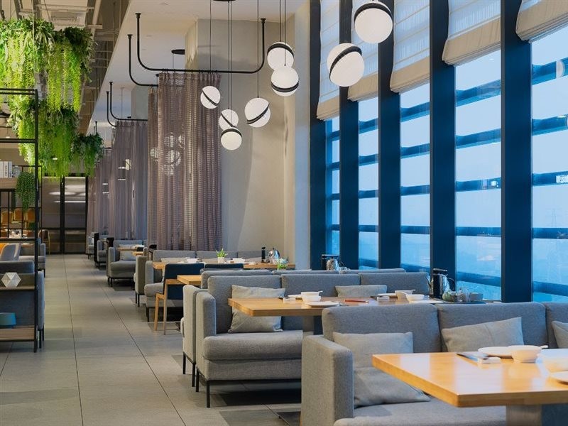 One City Rezen Hotel 34/46