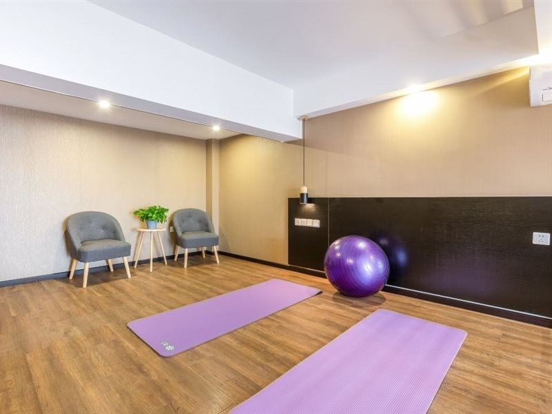 Rezen Select Hotel (Chongqing Guanyinqiao) 30/45