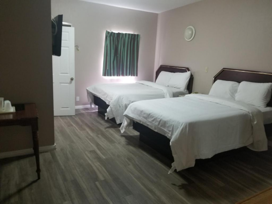 Budget Inn Hollywood 5/32