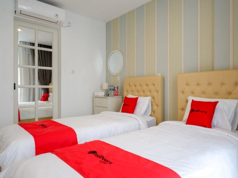 RedDoorz Plus @ Madukoro Raya Semarang 34/51