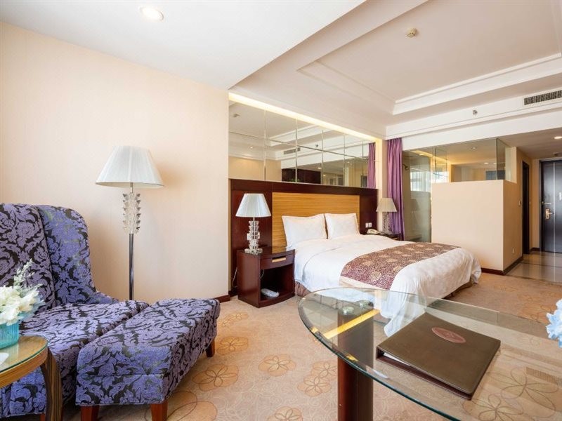 Shenyang Sanlong Spring Hotel 11/26
