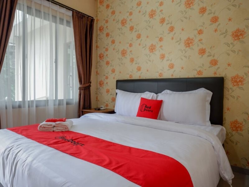 RedDoorz @ Jalan Majapahit Semarang 34/56