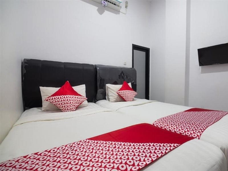 OYO 3729 Cattail Guest House 8/23